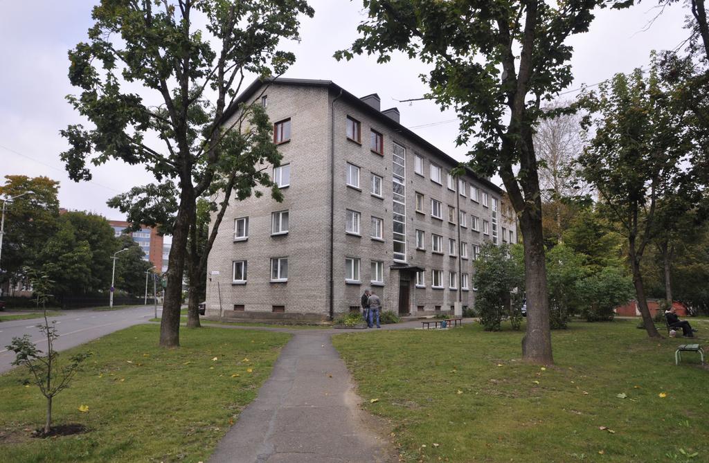 Grafovi Apartments Нарва Экстерьер фото